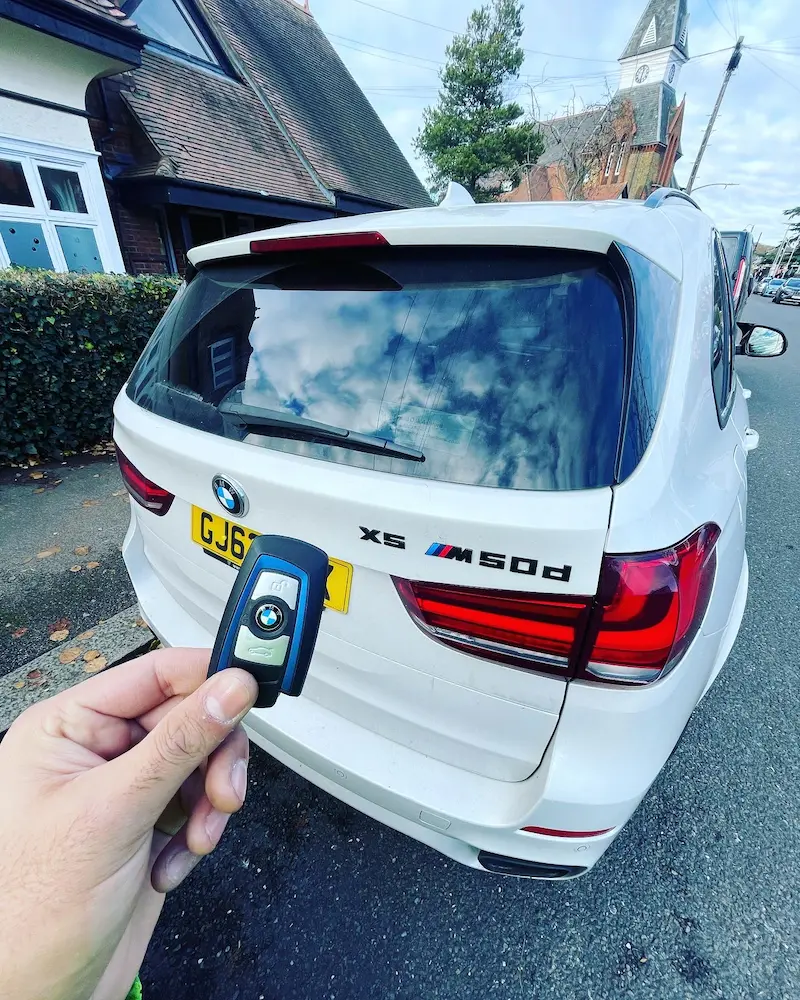 BMW X5 F15 car key programming on-site