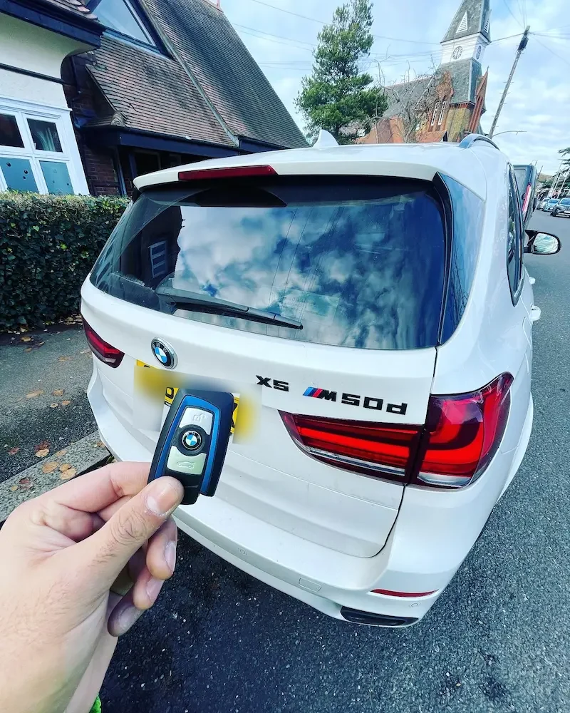 BMW X5 F15 car key programming on-site